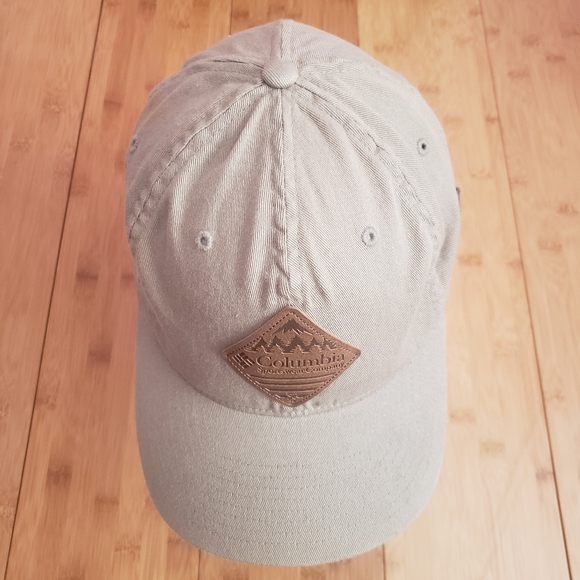 Columbia hat - Picture 3 of 7